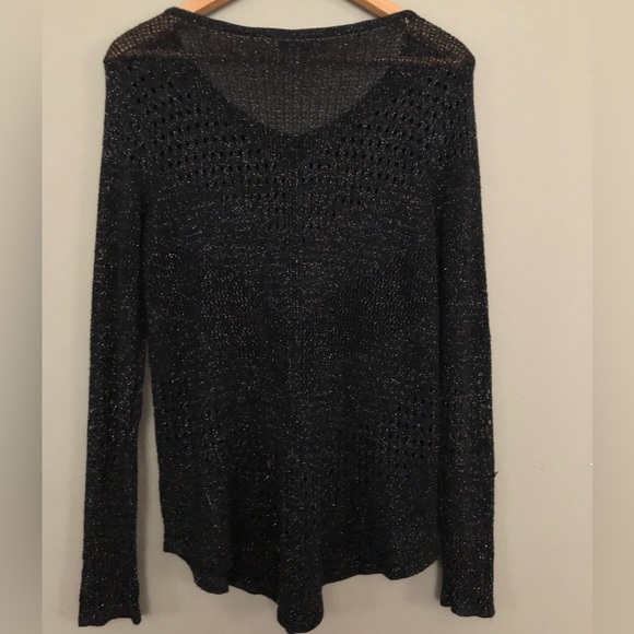 JENNIFER LOPEZ Crochet Metallic Long Sleeve Top - Picture 3 of 4